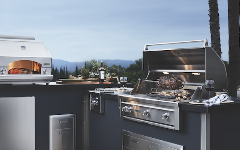 outdoor-kitchen-grill